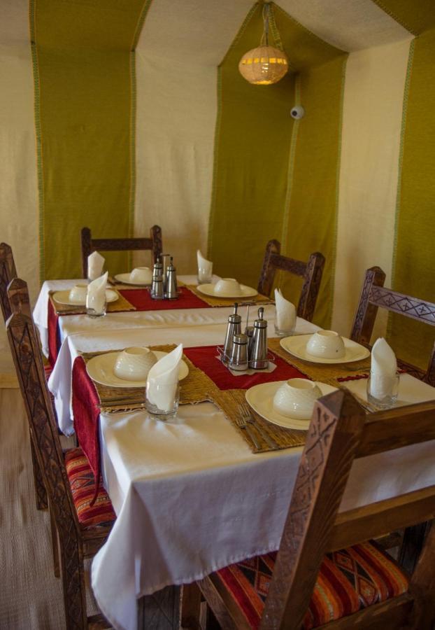 Desert Romantic Camp Мерзуга Экстерьер фото