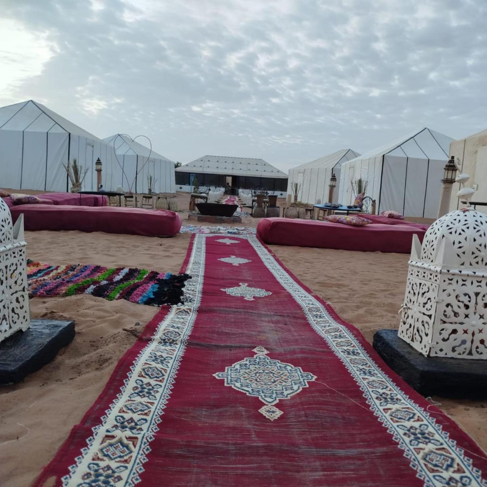 Desert Romantic Camp Мерзуга Экстерьер фото